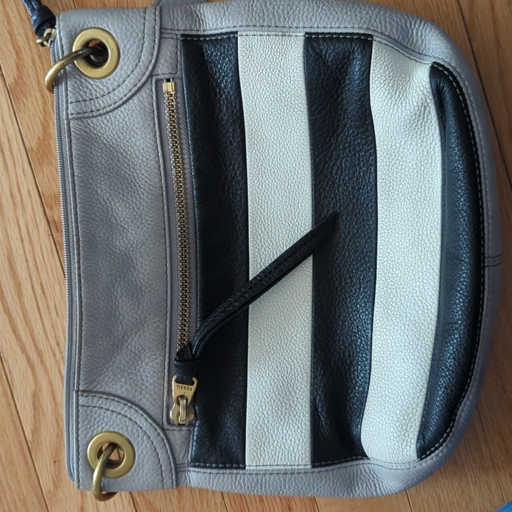 Fossil Leather Bag